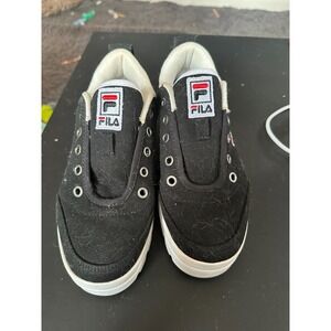 Fila Black Platform Sneakers without Laces in 7